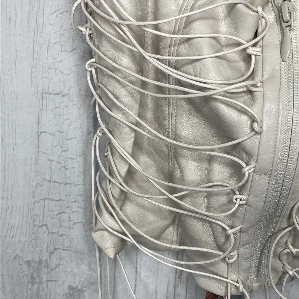 House of CB Cream Lace-Appliqué Lace-Up Corset Cami - Picture 5 of 9